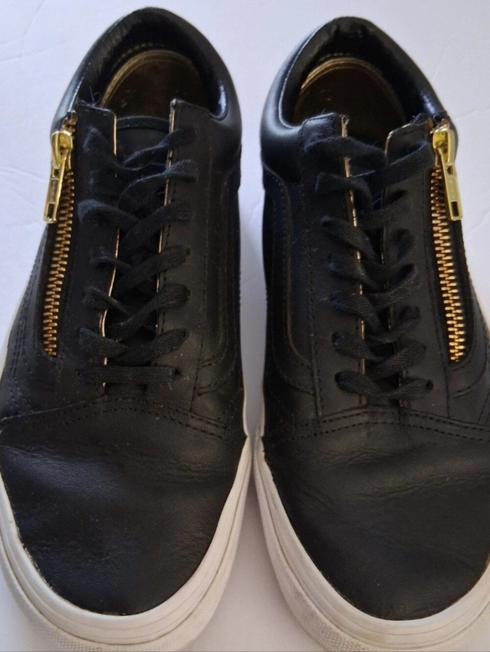 Men's Or Women Old School Black Leather Lace-Up Sneakers with Gold Zipper Accent